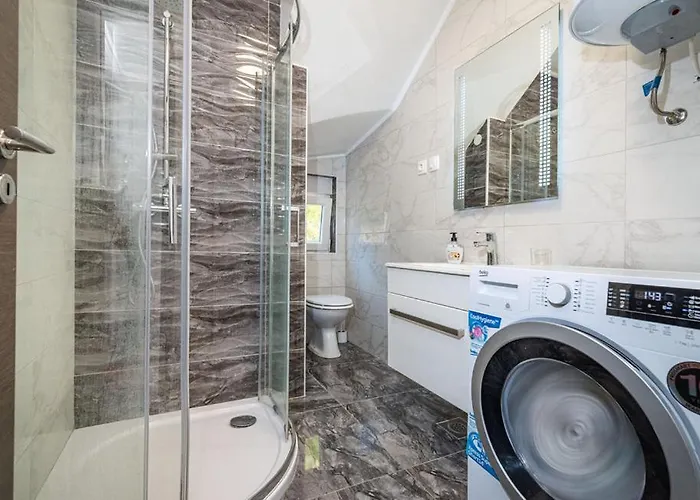 Opera Вилла Ражанац